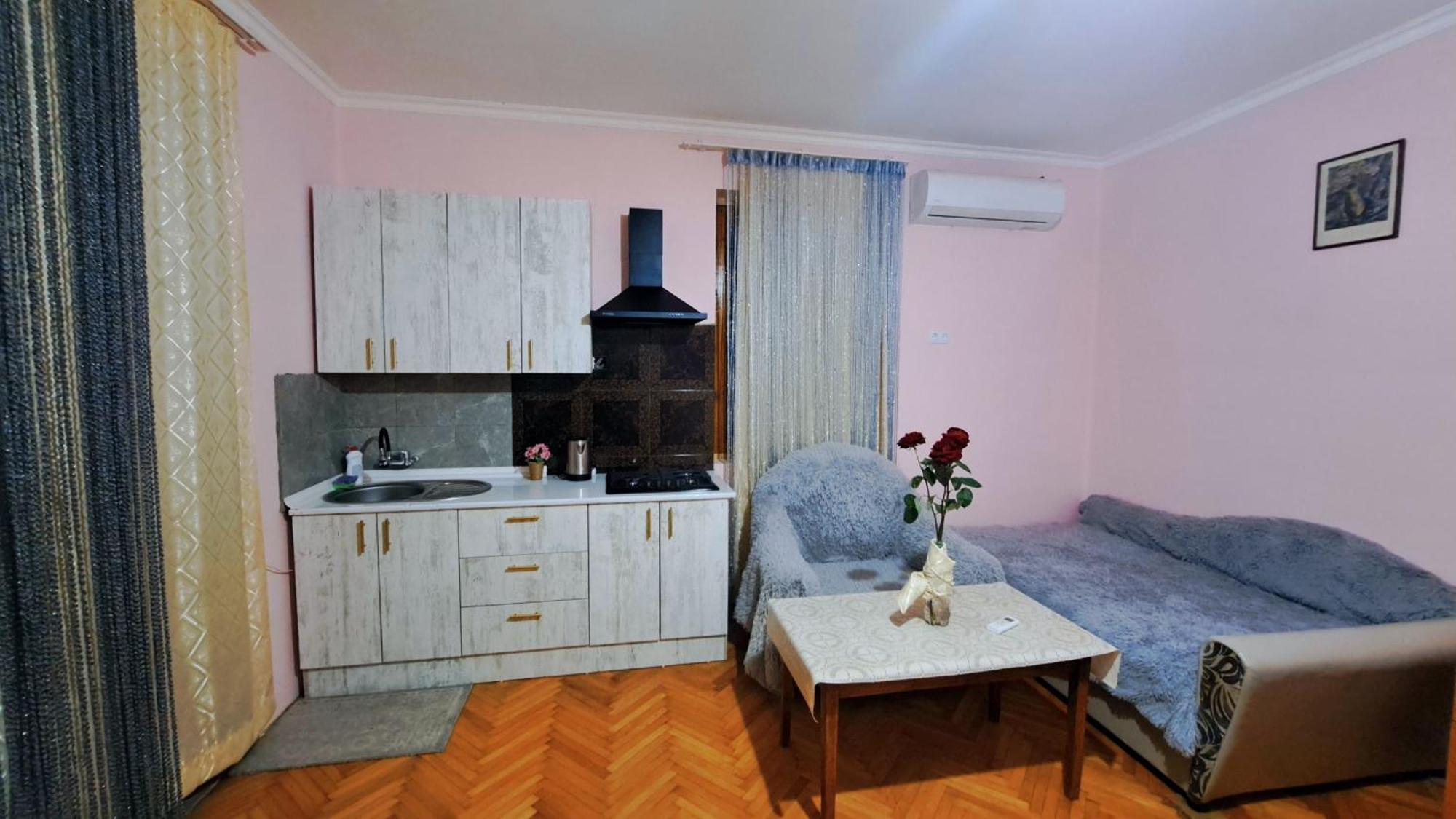 Beautiful Apartment In Old Tbilisi Bagian luar foto